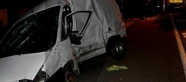 Automóvel chocou lateralmente com a carrinha conduzida pela vítima Automóvel chocou lateralmente com a carrinha conduzida pela vítima