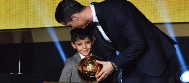 Cristiano Ronaldo : Pourquoi son fils ne joue pas au Real Madrid ... - alvinet.com Cristiano Ronaldo : Pourquoi son fils ne joue pas au Real Madrid ... - alvinet.com
