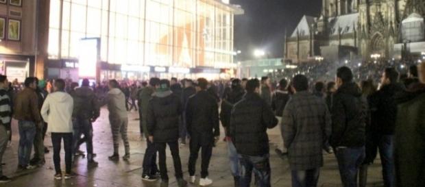 Köln: Erste Verdächtige nach Silvester-Übergriffen - SPIEGEL ONLINE - spiegel.de Köln: Erste Verdächtige nach Silvester-Übergriffen - SPIEGEL ONLINE - spiegel.de