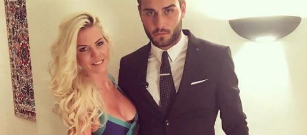 Le candidat de télé-réalité Nikola Lozina fait une belle déclaration d'amour à sa chérie Jessica Thivenin ! Le candidat de télé-réalité Nikola Lozina fait une belle déclaration d'amour à sa chérie Jessica Thivenin !