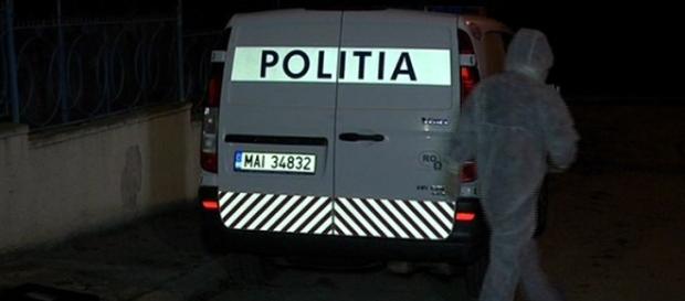 Mama și fiica au fost aruncate în fântână Mama și fiica au fost aruncate în fântână