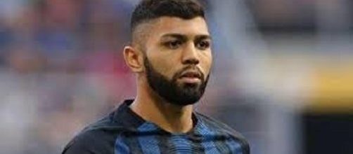 Duro attacco dell' agente di Gabigol