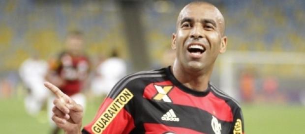 Emerson Sheik não vai jogar no Flamengo em 2017 (Foto: Gilvan de Souza/CRF) Emerson Sheik não vai jogar no Flamengo em 2017 (Foto: Gilvan de Souza/CRF)