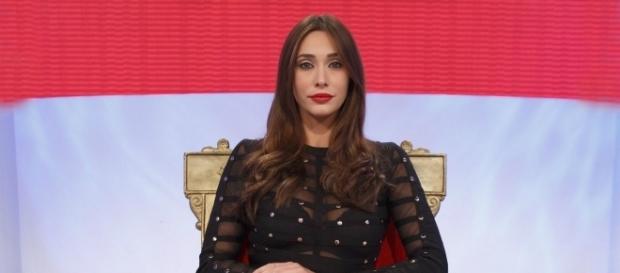 Uomini e donne: un protagonista del trono over alla corte di Sonia Lorenzini. Uomini e donne: un protagonista del trono over alla corte di Sonia Lorenzini.