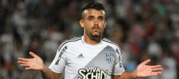William Pottker é atleta da Associação Atlética Ponte Preta William Pottker é atleta da Associação Atlética Ponte Preta