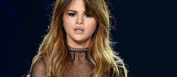 Nach Hass-Posts gegen Justin Bieber und Sofia Richie: Auch Selena ... - vip.de Nach Hass-Posts gegen Justin Bieber und Sofia Richie: Auch Selena ... - vip.de