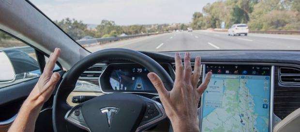 Tesla Autopilot 8.0 uses radar to prevent accidents like the fatal ... - techcrunch.com Tesla Autopilot 8.0 uses radar to prevent accidents like the fatal ... - techcrunch.com