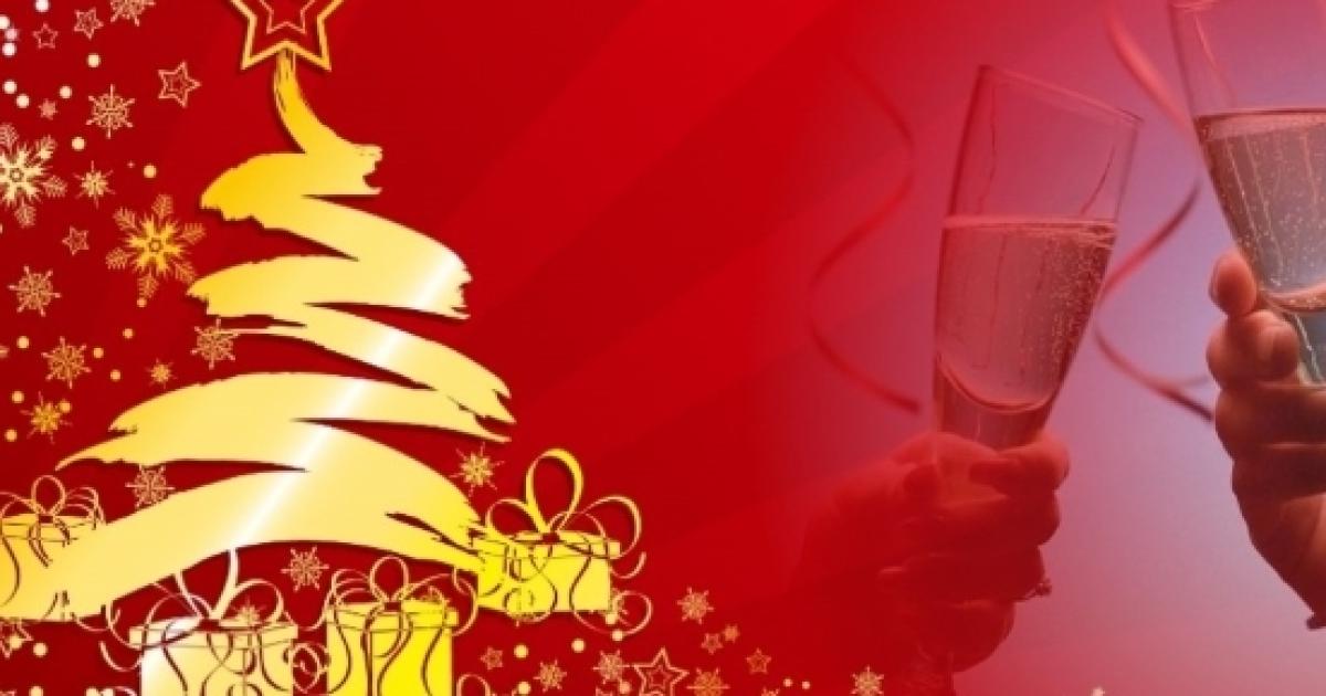 Auguri di Felice anno nuovo 2017: immagini divertenti e GIF per