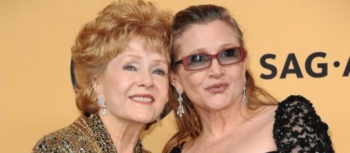 Carrie Fisher Opens Up About Mother Debbie Reynolds' 'Frail ... - go.com