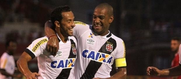 Jogador pode trocar o Vasco pelo Corinthians em 2017 Jogador pode trocar o Vasco pelo Corinthians em 2017