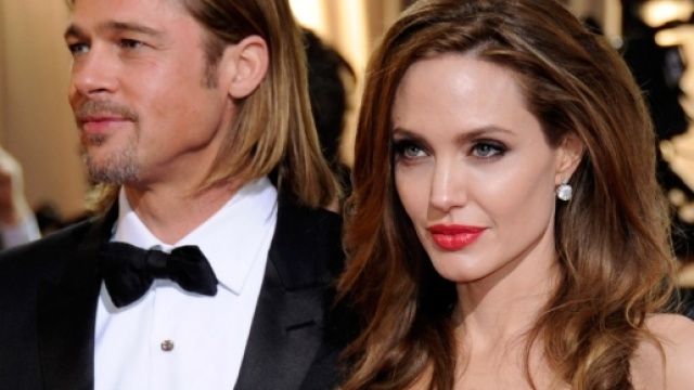 Angelina Jolie: asportate anche le ovaie per paura del cancro ... - panorama.it