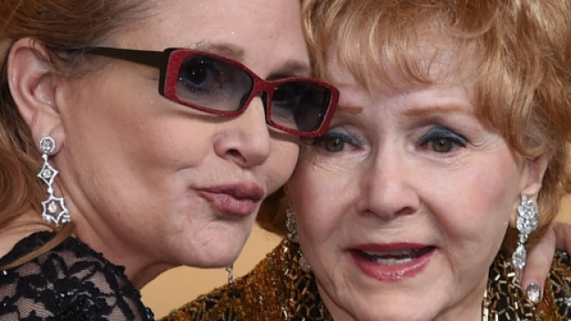 Carrie Fisher and Debbie Reynolds Photos Photos - Zimbio - zimbio.com