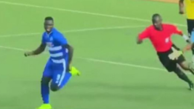 Moussa inseguito dagli avversari dopo il sortilegio