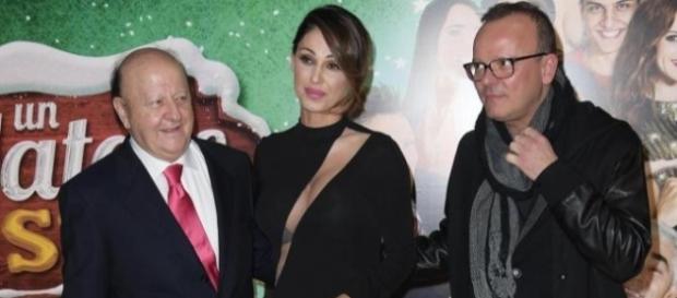 Anna Tatangelo con Massimo Boldi e Gigi D'Alessio Anna Tatangelo con Massimo Boldi e Gigi D'Alessio