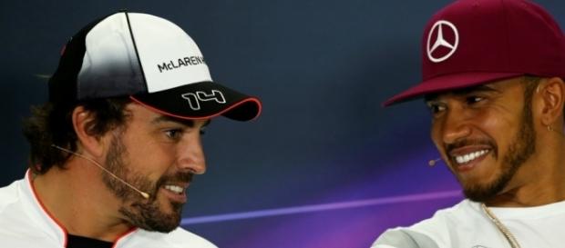 Button compare Hamilton et Alonso! - F1 (Crédit image : sports.fr) Button compare Hamilton et Alonso! - F1 (Crédit image : sports.fr)