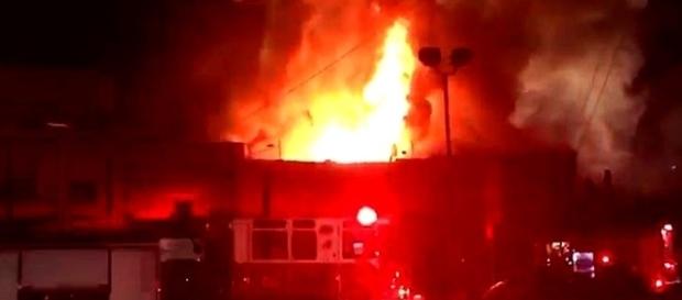 Incêndio deflagrou num estabelecimento de diversão nocturna Incêndio deflagrou num estabelecimento de diversão nocturna