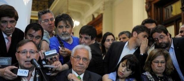 La alianza de la oposición en contra del Gobierno La alianza de la oposición en contra del Gobierno