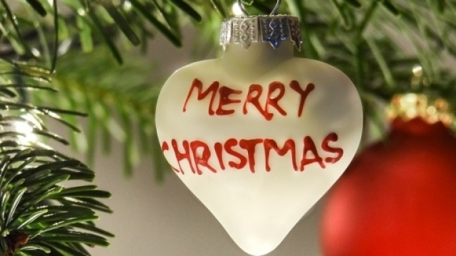 Natale: a Bologna mercatini già affollati, apre anche il Villaggio ... - meteoweb.eu