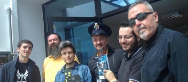 REPORTAGE DALLA STARCON 2015 « La zona morta - lazonamorta.it *(Sandro Battisti, ultimo a destra) * da BN Libreria REPORTAGE DALLA STARCON 2015 « La zona morta - lazonamorta.it *(Sandro Battisti, ultimo a destra) * da BN Libreria