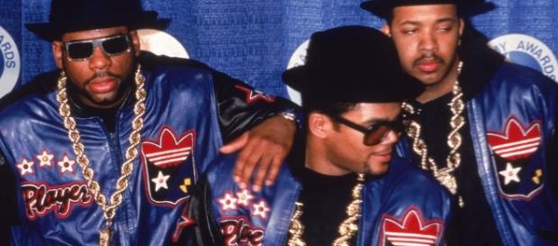 Run DMC man sues Amazon, Wal-Mart for $69m in copyright ... - com.au Run DMC man sues Amazon, Wal-Mart for $69m in copyright ... - com.au