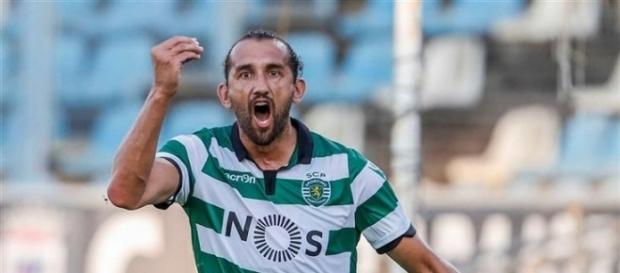 Santos analisa a contratação de Hernán Barcos (Reprodução/OJogo) Santos analisa a contratação de Hernán Barcos (Reprodução/OJogo)