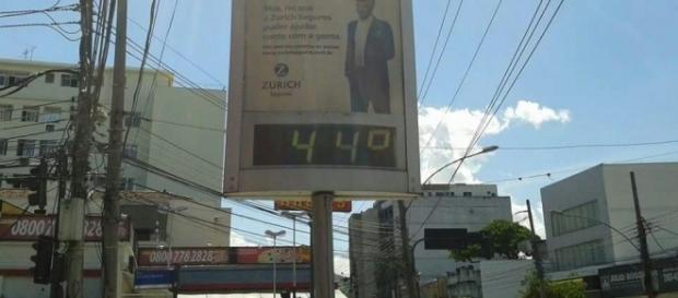 Termômetro em frente ao Extra da rua Dias da Cruz Termômetro em frente ao Extra da rua Dias da Cruz