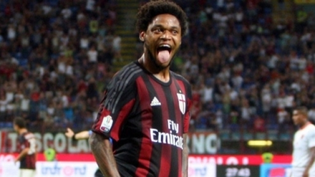 Milan, Luiz Adriano corteggiato dal Galatasaray: Poli e De Sciglio ... - eurosport.com