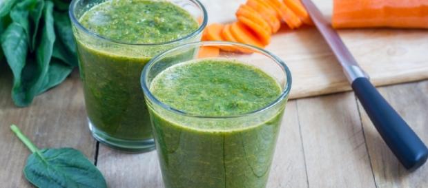 Carottes et épinards pour préparer les jus de légumes - vitaality.fr Carottes et épinards pour préparer les jus de légumes - vitaality.fr