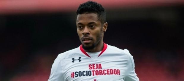 Michel Bastos estava no São Paulo (Foto: Reprodução) Michel Bastos estava no São Paulo (Foto: Reprodução)