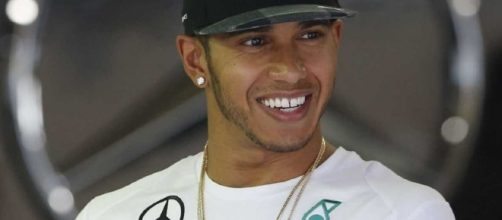 F1, Hamilton sul nuovo compagno: 'Chi non regge la pressione non venga'.