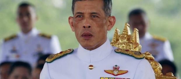 Cette nuit en Asie : la Thaïlande proclame son nouveau roi, Asie ... - lesechos.fr Cette nuit en Asie : la Thaïlande proclame son nouveau roi, Asie ... - lesechos.fr
