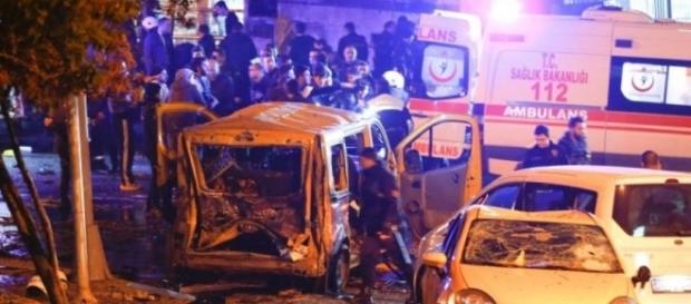 Coche bomba en el atentado de Estambul Coche bomba en el atentado de Estambul