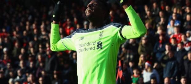 Origi marcou o segundo do Liverpool, mas sorriso desapareceu após fim do jogo Origi marcou o segundo do Liverpool, mas sorriso desapareceu após fim do jogo