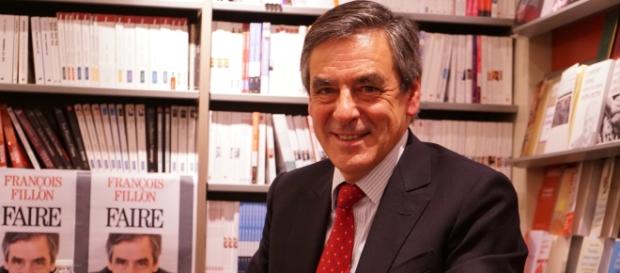 Dédicace Francois Fillon - opinion - CC BY Dédicace Francois Fillon - opinion - CC BY