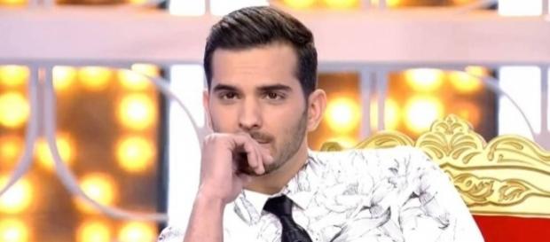 Mujeres y Hombres y Vicerversa (MYHYV): Suso, a punto de abandonar ... - elconfidencial.com Mujeres y Hombres y Vicerversa (MYHYV): Suso, a punto de abandonar ... - elconfidencial.com