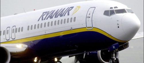 Ryanair cerca personale, selezioni per assistenti di volo a ... - palermotoday.it