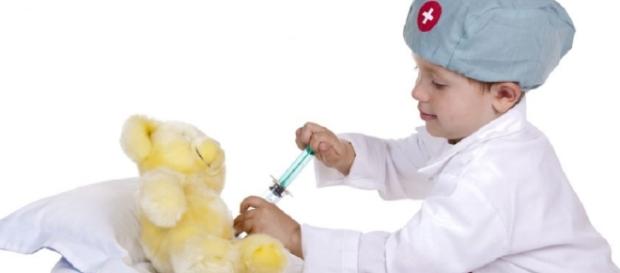 Amenzi foarte mari pentru vaccinarea obligatorie a copiilor Amenzi foarte mari pentru vaccinarea obligatorie a copiilor