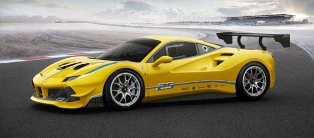 Ferrari 488 Challenge é destinada para disputar provas da categoria GT3 Ferrari 488 Challenge é destinada para disputar provas da categoria GT3