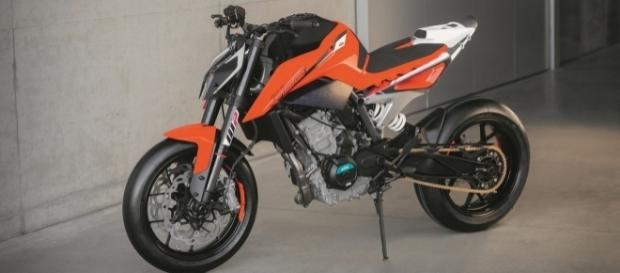 KTM 790 Duke Prototype tem visual agressivo KTM 790 Duke Prototype tem visual agressivo
