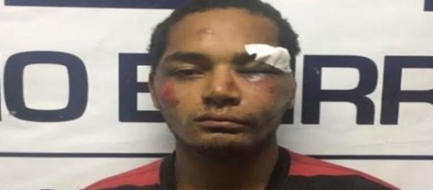 Ladrão leva uma surra de populares Ladrão leva uma surra de populares