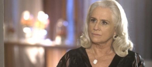Magnólia é desmascarada em A Lei do Amor Magnólia é desmascarada em A Lei do Amor