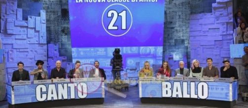 Amici16 professori soddisfatti degli allievi, anche se Boosta si arrabbia.