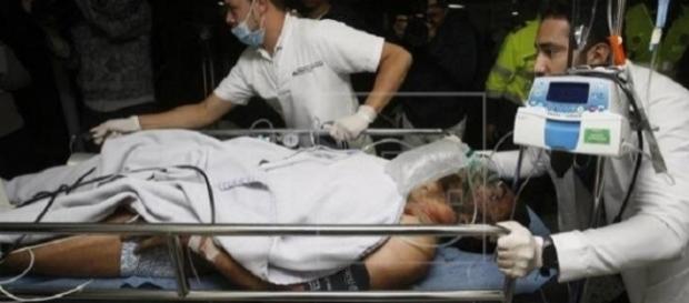 Alan Ruschel sendo conduzido ao hospital Alan Ruschel sendo conduzido ao hospital