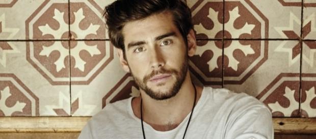 ALVARO SOLER – Zamboni 53 Official Store - zamboni53store.com ALVARO SOLER – Zamboni 53 Official Store - zamboni53store.com