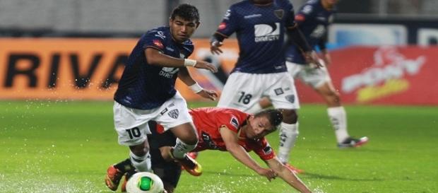 Após brilhar no Independente Del Valle, Sornoza defenderá o Fluminense em 2017 (Foto: Google) Após brilhar no Independente Del Valle, Sornoza defenderá o Fluminense em 2017 (Foto: Google)