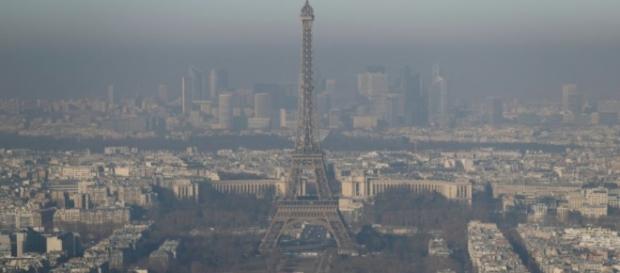 Paris, engloutie dans une pollution totale Paris, engloutie dans une pollution totale