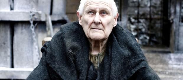 Peter Vaughan caracterizado como Aemon Targaryen. Peter Vaughan caracterizado como Aemon Targaryen.