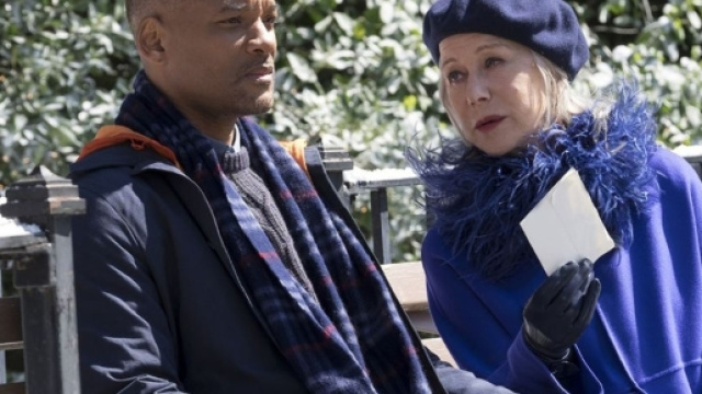 Will Smith (Howard) et Helen Mirren (Brigitte, La Mort) dans le film Beauté Cachée