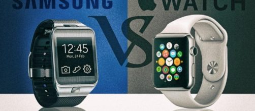 Sfida stimolante tra il Samsung Gear S3 ed Apple Watch 2 ed offerte di Natale 2016