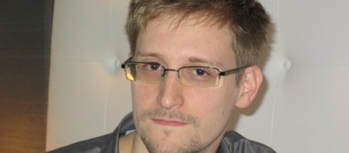 Snowden: L'Nsa controlla anche voli aerei
